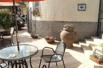 Rossi Hotel 3*
